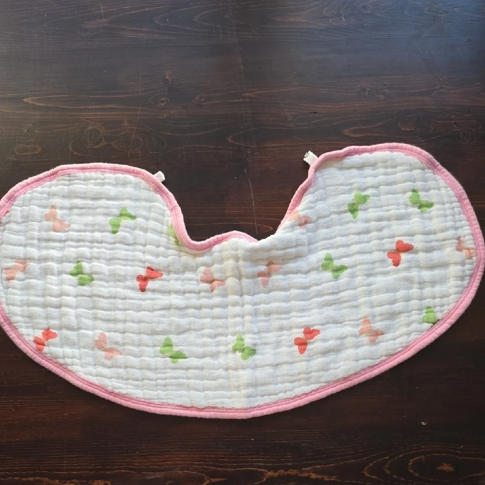 aden + anais Essentials 100% Muslin Snap Bib - Butterfly Print